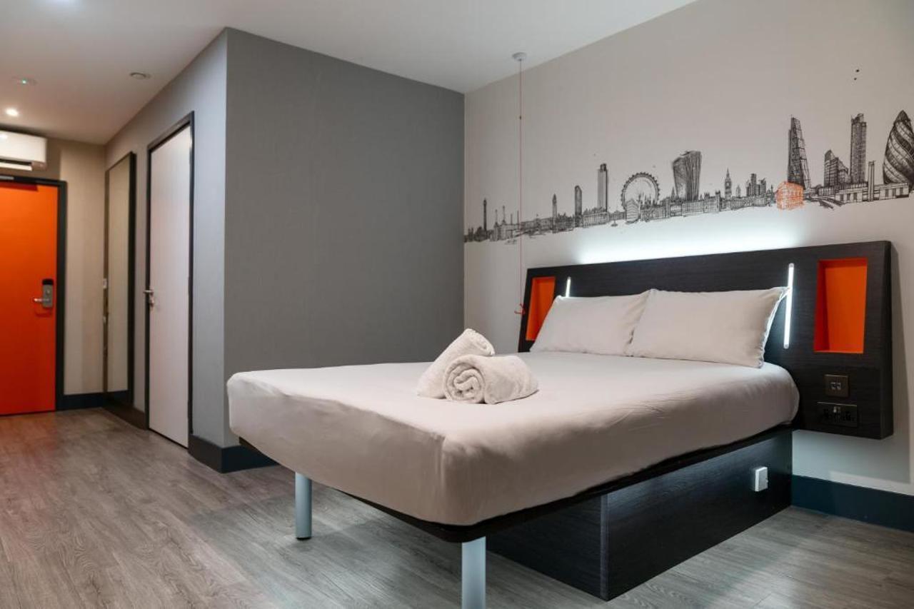 Отель Easyhotel Shoreditch Лондон